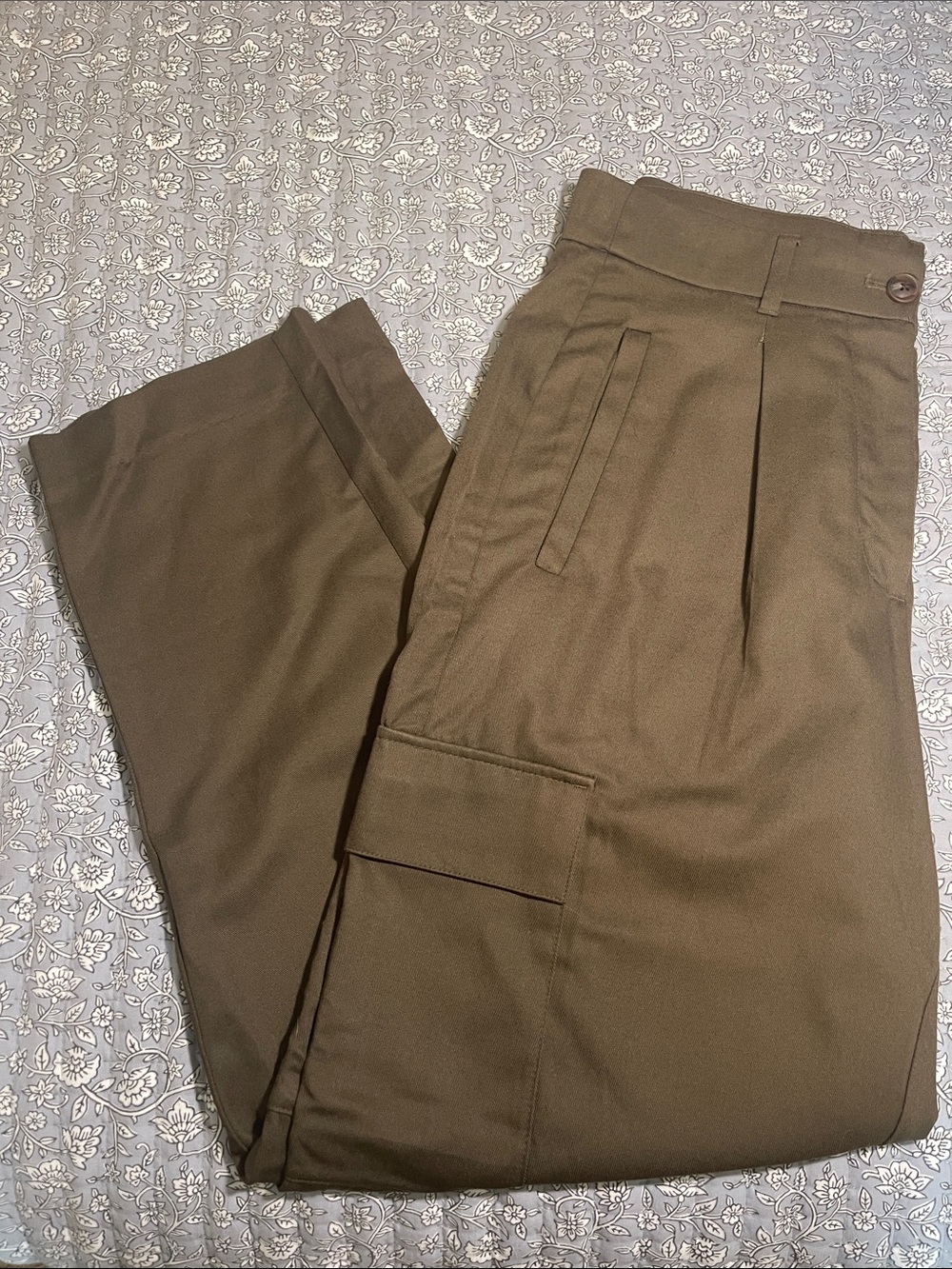 Old Navy Olive Green Women's Cargo Trousers